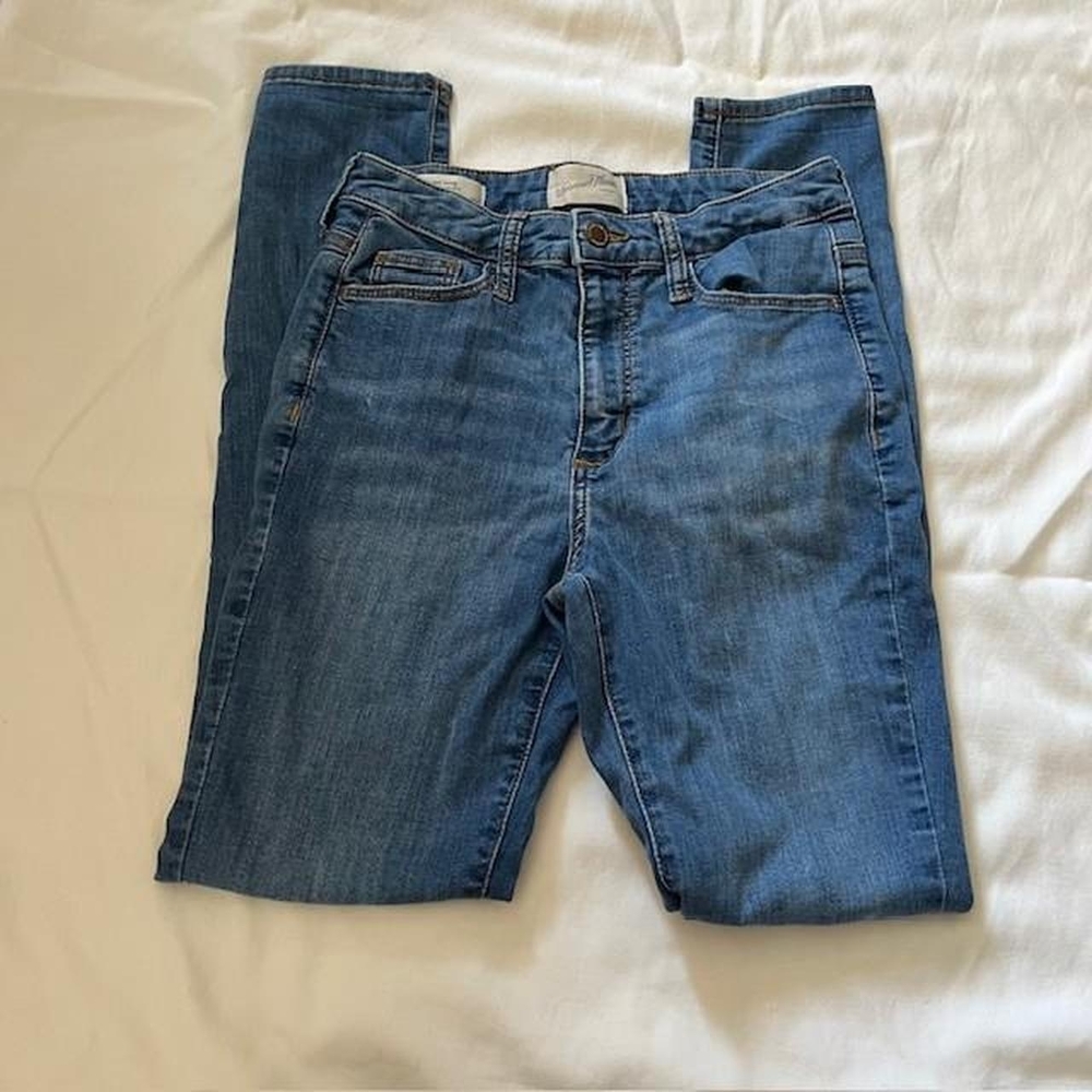 Universal Thread Classic Blue Skinny Jeans